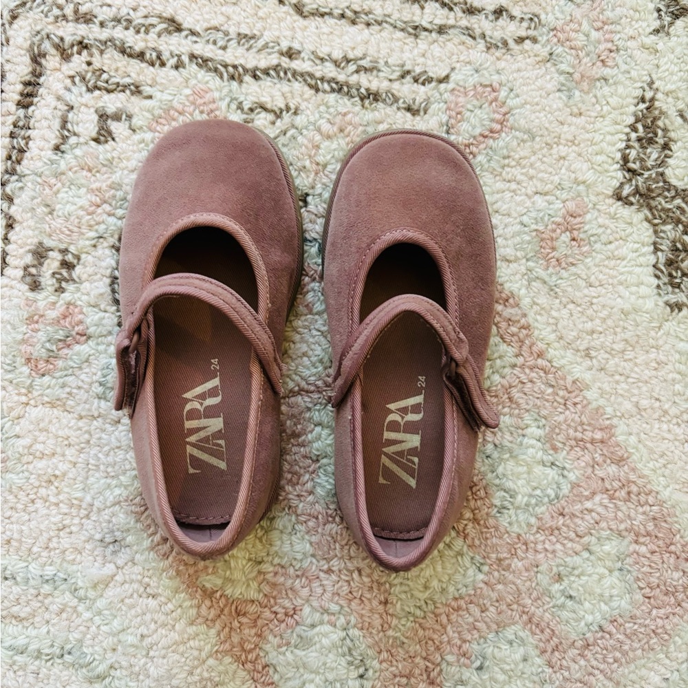 Zara toddlers Maryjane velvet pink flat size 8